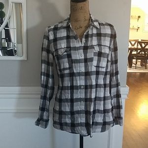 Plaid long sleeve shirt